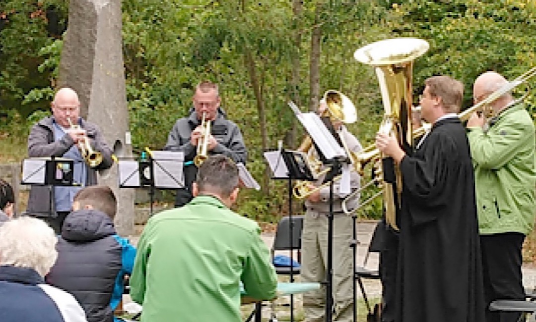 Gottesdienst auf dem Heldrastein